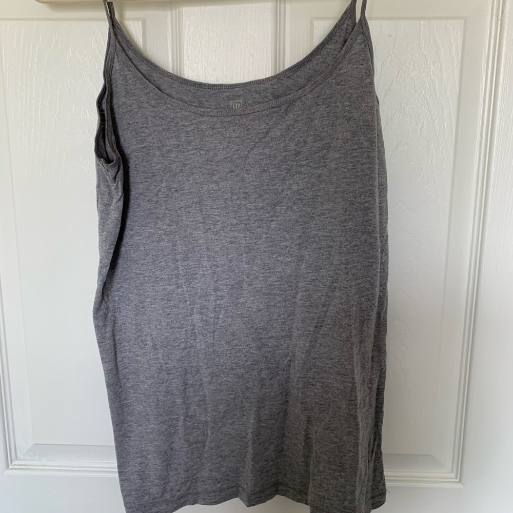 Grey layering tank